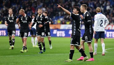 Хет-трик Бабаева отправил «Динамо» на встречу с «Зенитом». Бело-голубые разгромили «Крылья»