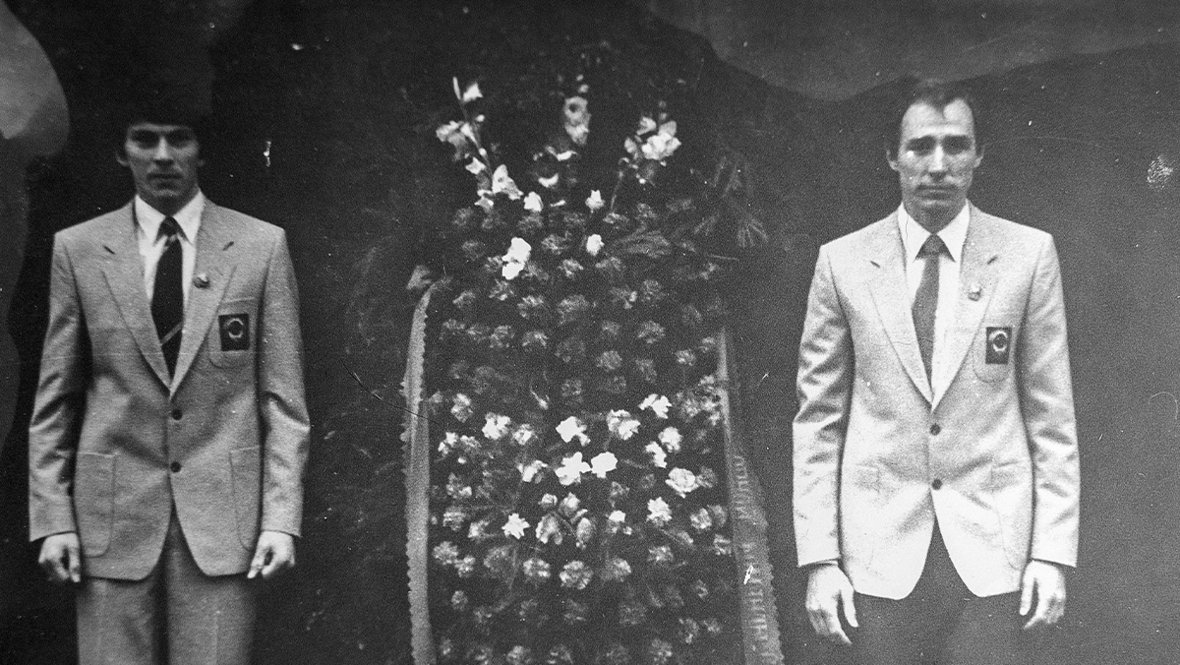 Ринат Дасаев и Вячеслав Чанов у мавзолея Ленина.