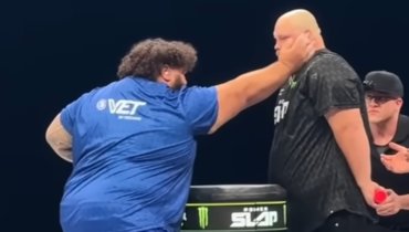 Русский Пельмень снова проиграл в лиге пощечин! После боя Камоцкий заявил, что ему не дали выйти с флагом России