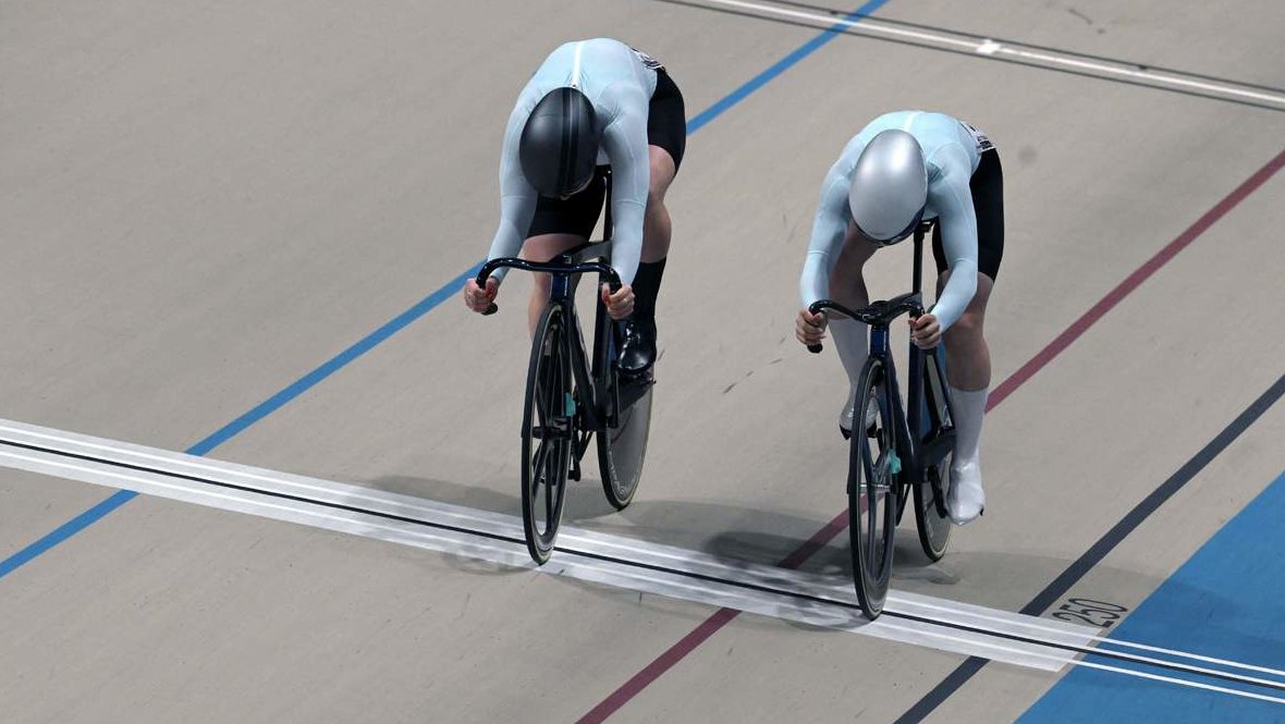 Яна Бурлакова и Алина Лысенко.