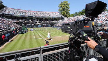 Теннисные трансляции в России уже три года в «серой зоне». Вернутся ли официальные показы главных турниров?
