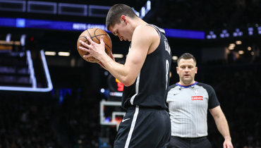 Российский защитник «Бруклина» Егор Дёмин набрал 3 очка в матче с «Сан-Антонио».