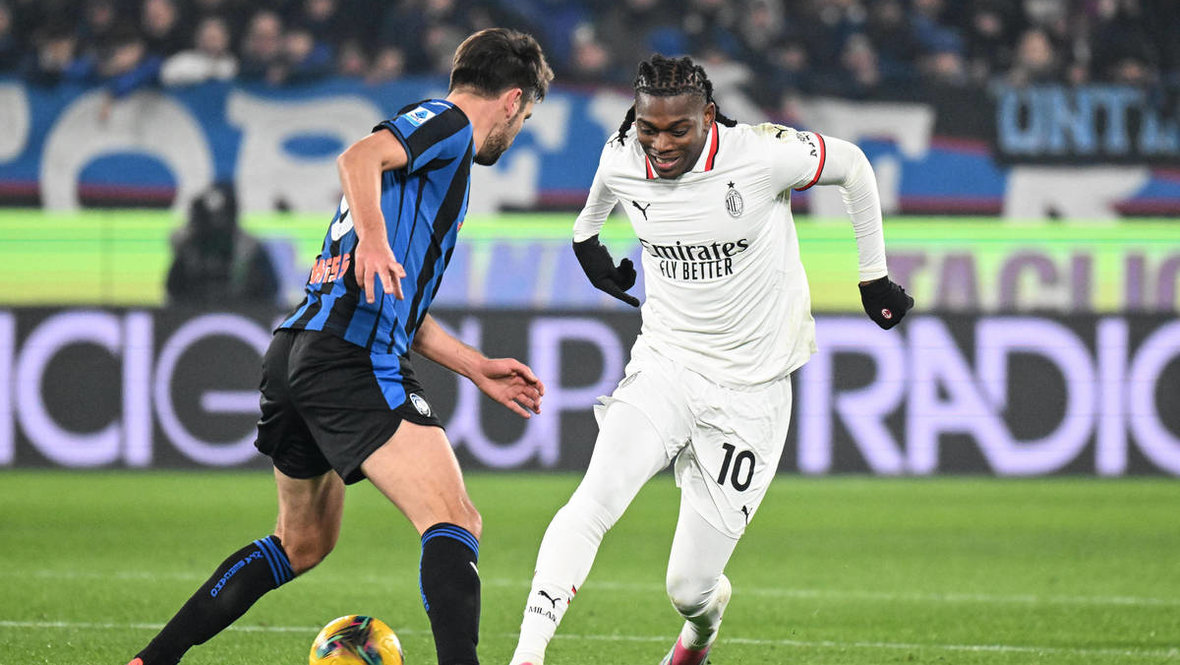 Рафаэл Леау в матче «Аталанта» — «Милан».