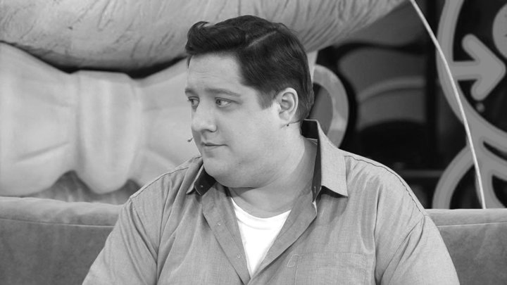 Роман Попов