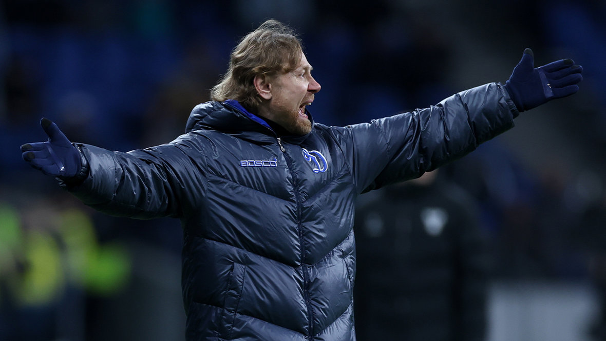 Валерий Карпин.