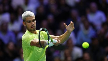 Беспроигрышная серия Алькараса — все. Испанец не знал проблем c июля, но наткнулся на Норри в Париже