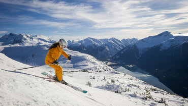 Горнолыжные курорты России — сезон 2025-2026 и когда начало, топ курортов.