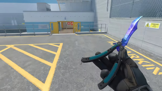 Нож-бабочка в CS2.