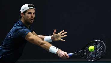 Хачанов уступил де Минауру в третьем круге турнира в Париже