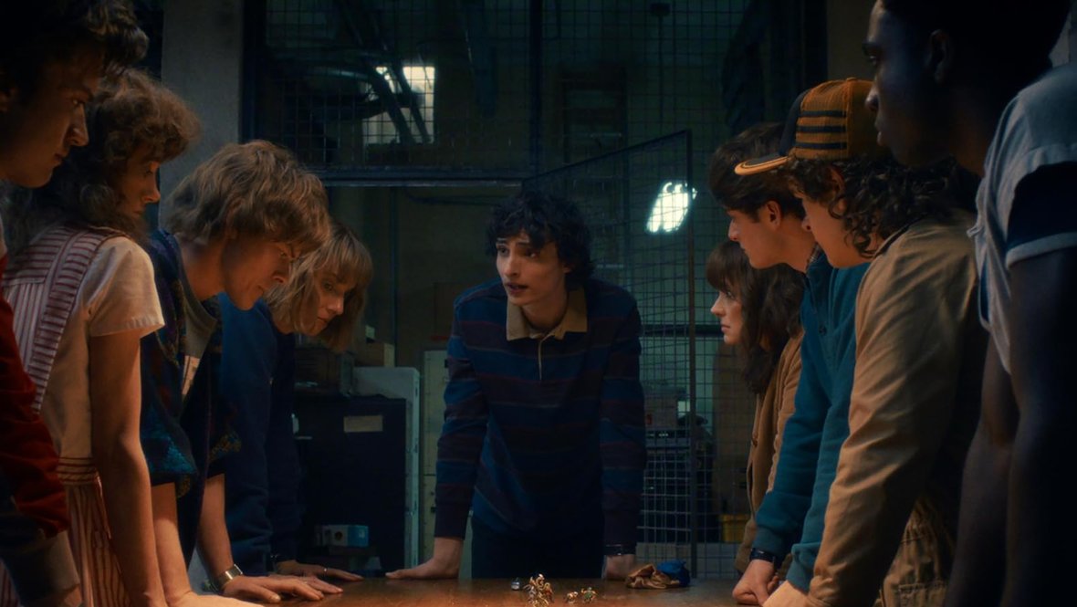 Кадр из сериала «Очень странные дела», реж. Мэтт Даффер, Росс Даффер, Netflix