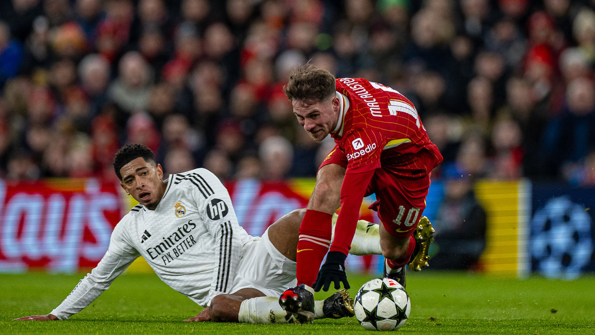 Джуд Беллингем и Алексис Макаллистер в матче «Ливерпуль» — «Реал».