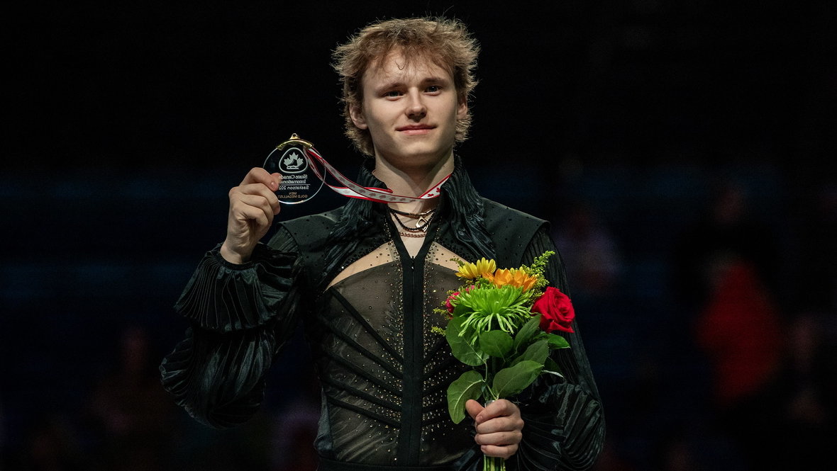 Малинин выиграл 12-й турнир подряд. Предолимпийское доминирование русского американца