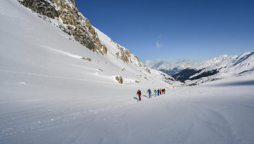 Кошмар в Непале. Семь альпинистов погибли в результате схода лавины