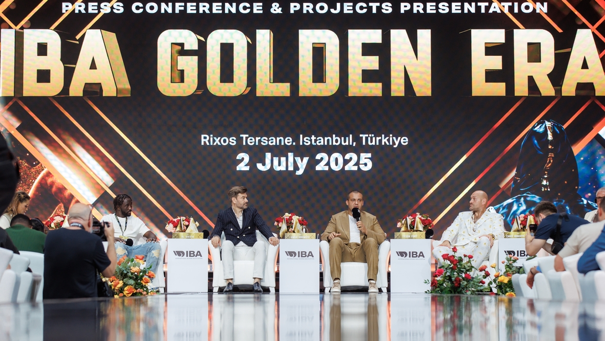 Теренс Кроуфорд, Альберт Сиеста, Умар Кремлев и?Тайсон Фьюри (слева направо).