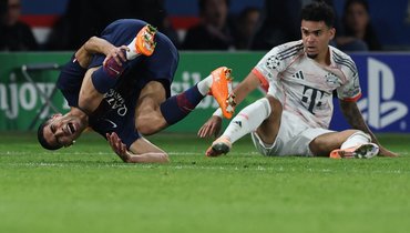 Защитник «ПСЖ» Ашраф Хакими и вингер «Баварии» Луис Диас.