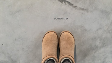 Стилист рассказала, будут ли угги в тренде этой зимой