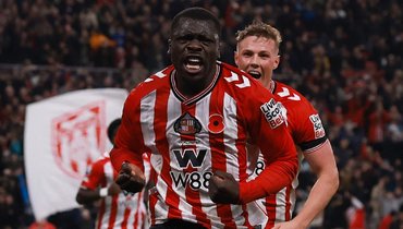 «Сандерленд» продолжает удивлять: теперь прервал победную серию «Арсенала». Новичок АПЛ — в зоне Лиги чемпионов