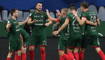 Гол Комличенко с пенальти принес «Локомотиву» победу над «Оренбургом»