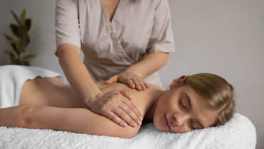 Что такое лимфодренажный массаж: показания, виды и как его делать.