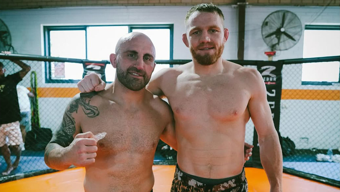 Джек Делла Маддалена (справа).