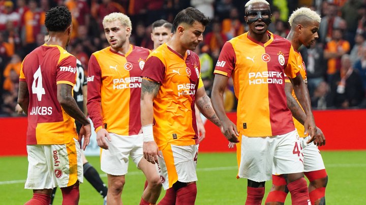 Ставочный скандал в Турции продолжается: отстранены больше 1000 футболистов, низшие лиги приостановлены — играть некому