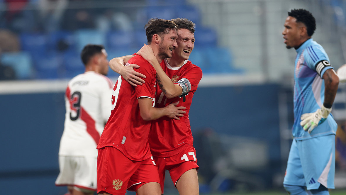 Алексей Миранчук и Александр Головин.