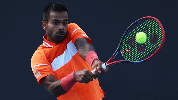 Спортивный визовый хаос продолжается. Лидера индийского тенниса не пускают на важный турнир в Китай