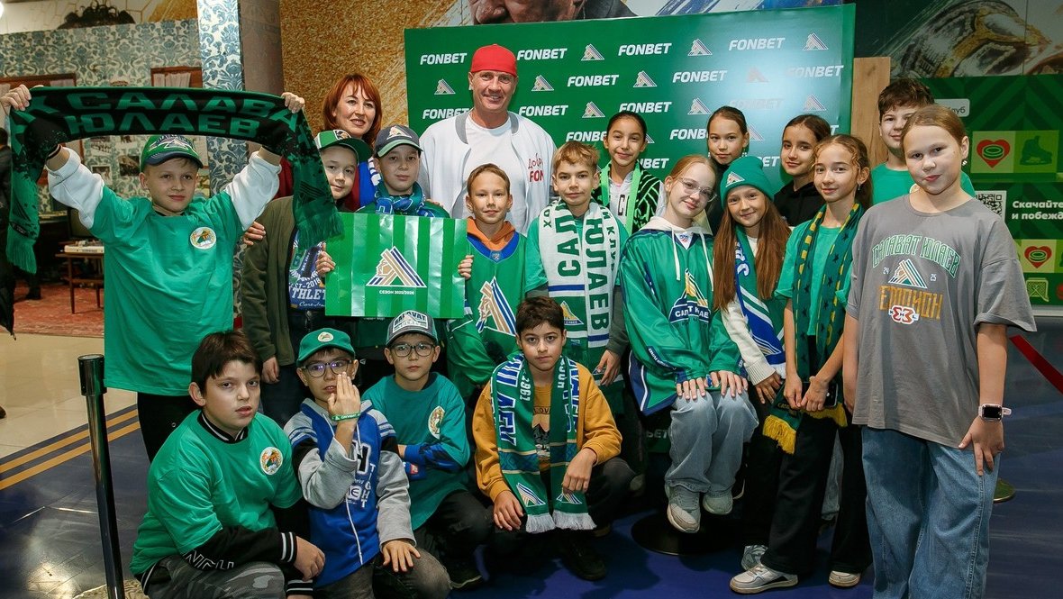 Роман Костомаров.