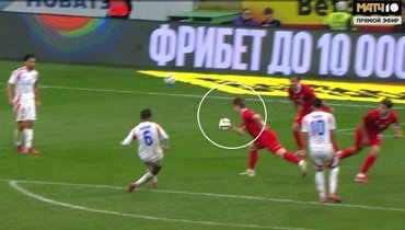 Россия — Чили: судья имел основания назначить пенальти, но не стал