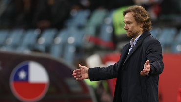 Главный тренер сборной России Валерий Карпин.