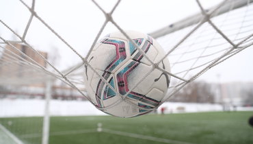 Скандал в «Рубине»: 11-летнюю футболистку заставили таскать ворота в наказание. Она сломала ногу и может завершить карьеру