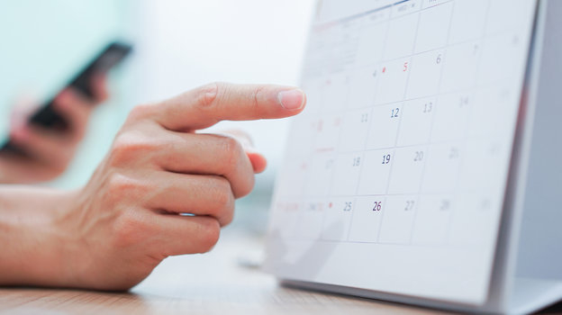 Календарь на столе