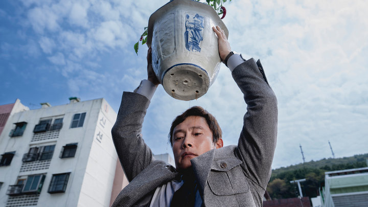 Кадр из фильма «Метод исключения», режиссер Пак Чхан Ук, CJ Entertainment