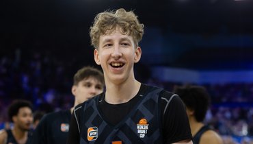 «Играть на международной арене — это всегда круто». Интервью баскетболиста Льва Свинина