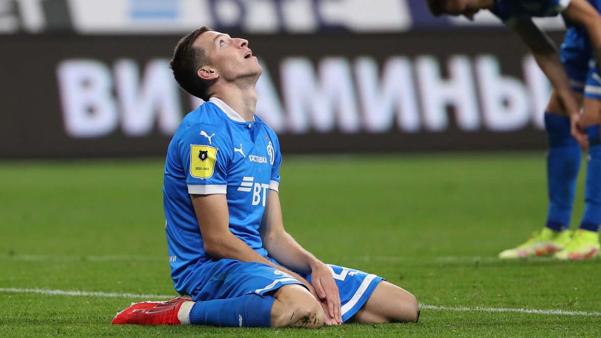 Полузащитник «Динамо» Денис Макаров.