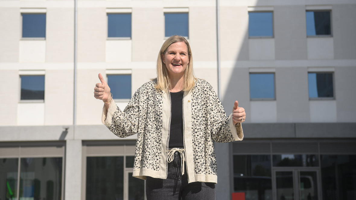 Кирсти Ковентри.