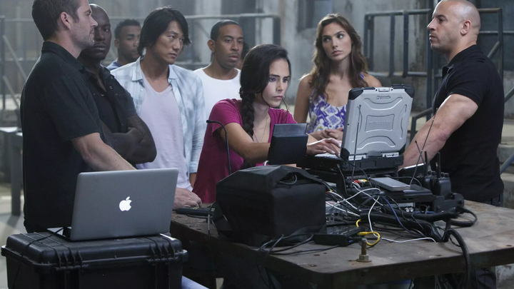 Кадр из фильма «Форсаж 5», режиссер Джастин Лин, Universal Pictures