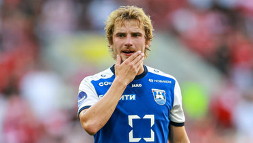 Максим Петров.