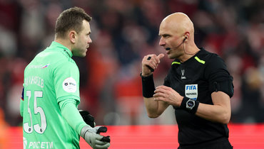 Игорь Акинфеев и Сергей Карасев.