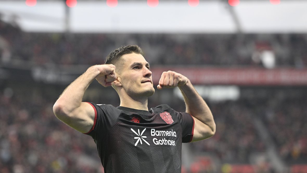 Патрик Шик («Байер»).