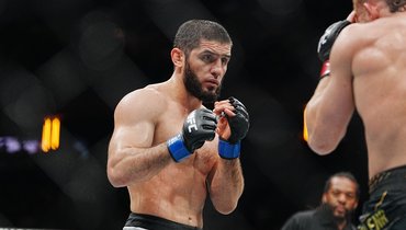 «Почему бы не выступить на турнире в Белом доме?» Махачев — о завоевании второго пояса, поражениях одноклубников и Царукяне