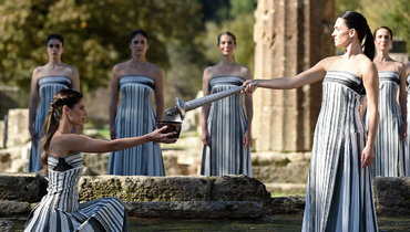 Непогода разрушила традицию: церемония зажжения олимпийского огня для Игр-2026 пройдет в музее