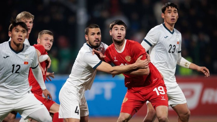 Победа в международном турнире, двойной триумф над сербами. Молодежная и юношеские сборные провели последние сборы года