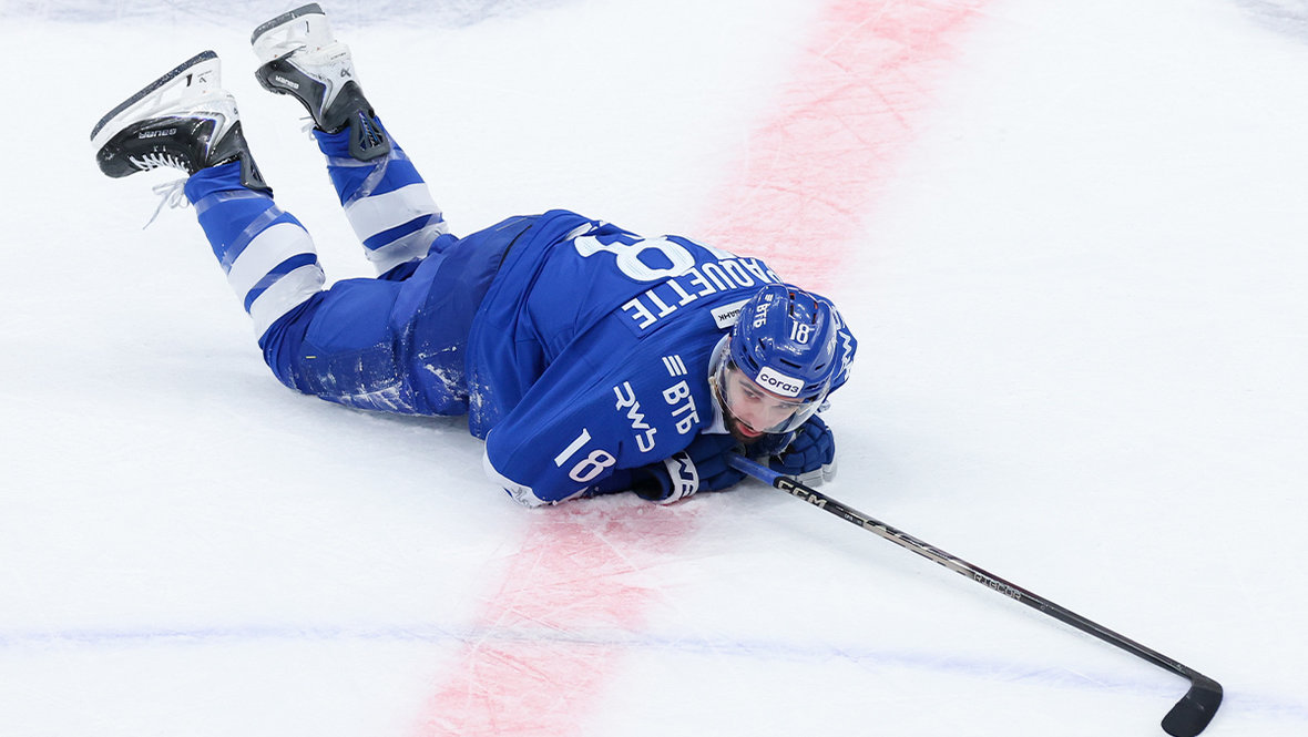 Седрик Пакетт.