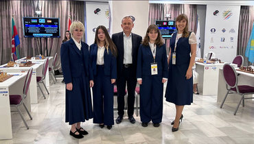 «Запас прочности у нас был очень большой». Тренер российских шахматисток — о триумфе на командном ЧМ