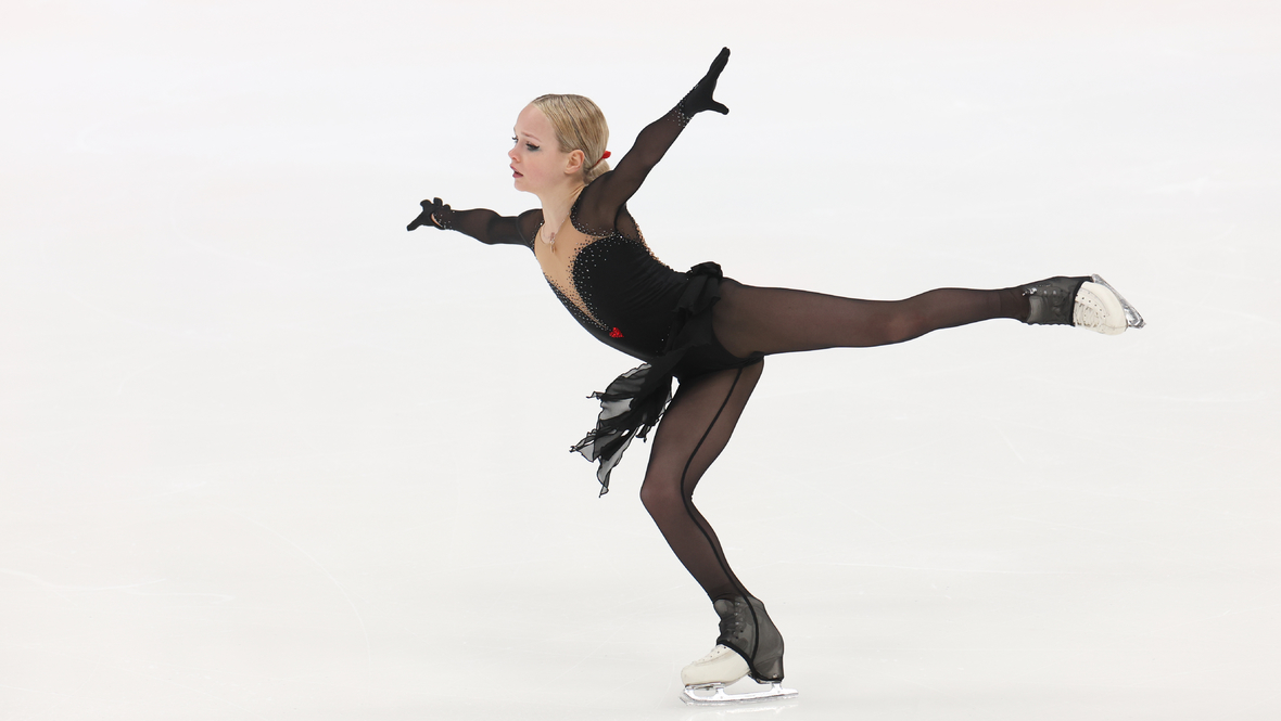 «Мама избивала Лену». Страшная история вокруг фигуристки Костылевой обрастает подробностями