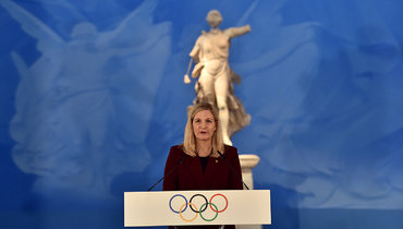 Игры-2026 все ближе! В Греции зажгли олимпийский огонь, Ковентри расплакалась на церемонии