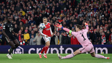 «Арсенал» оказался сильнее в битве лучших команд мира в Лиге чемпионов. «Баварию» сгубили ошибки Нойера