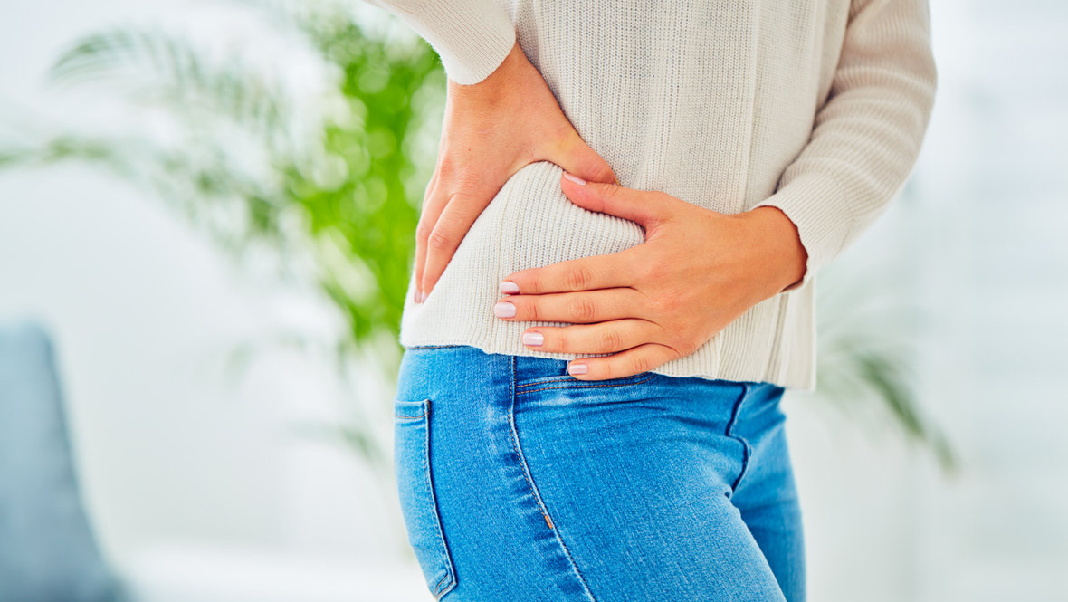 У женщины болит таз