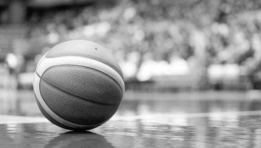 В США молодой баскетболист умер после матча. Что произошло?